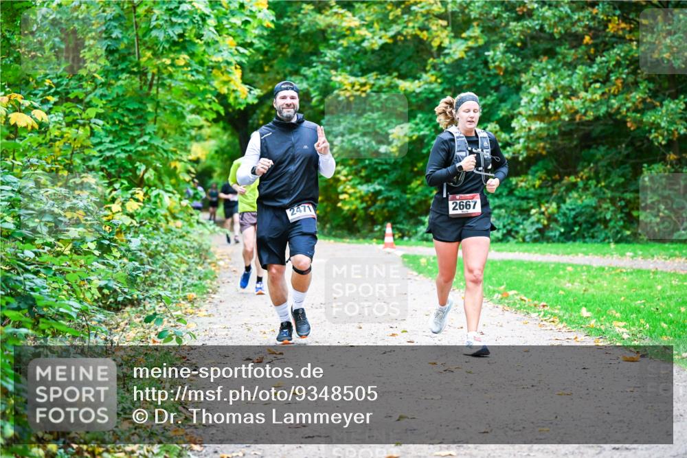 12.10.2025 - Bramfelder Halbmarathon 2025 Dr. Thomas Lammeyer http://msf.ph/oto/9348505 12.10.2025 10:27:36 Laufen 2471, 2667 meine-sportfotos.de
