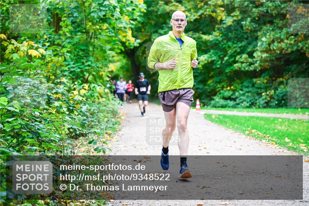 12.10.2025 - Bramfelder Halbmarathon 2025 Dr. Thomas Lammeyer http://msf.ph/oto/9348522 12.10.2025 10:27:39 Laufen  meine-sportfotos.de