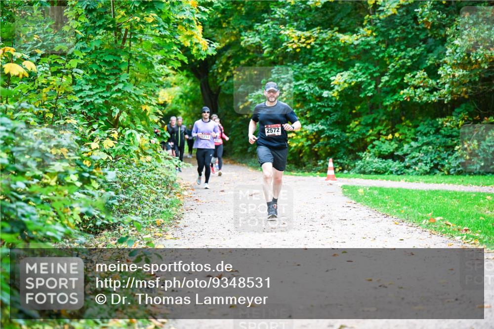 12.10.2025 - Bramfelder Halbmarathon 2025 Dr. Thomas Lammeyer http://msf.ph/oto/9348531 12.10.2025 10:27:42 Laufen 2572, 253 meine-sportfotos.de