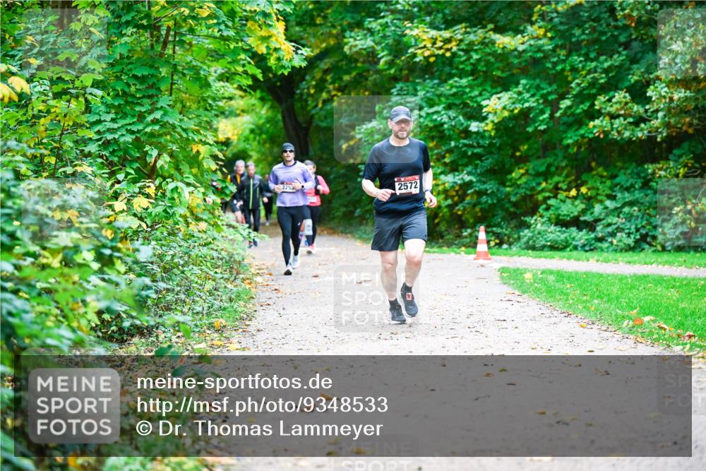 12.10.2025 - Bramfelder Halbmarathon 2025 Dr. Thomas Lammeyer http://msf.ph/oto/9348533 12.10.2025 10:27:42 Laufen 2253, 2572 meine-sportfotos.de
