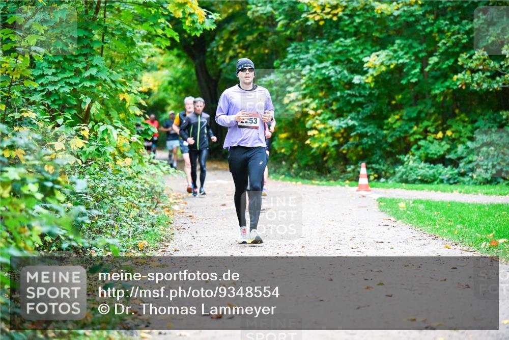 12.10.2025 - Bramfelder Halbmarathon 2025 Dr. Thomas Lammeyer http://msf.ph/oto/9348554 12.10.2025 10:27:46 Laufen  meine-sportfotos.de