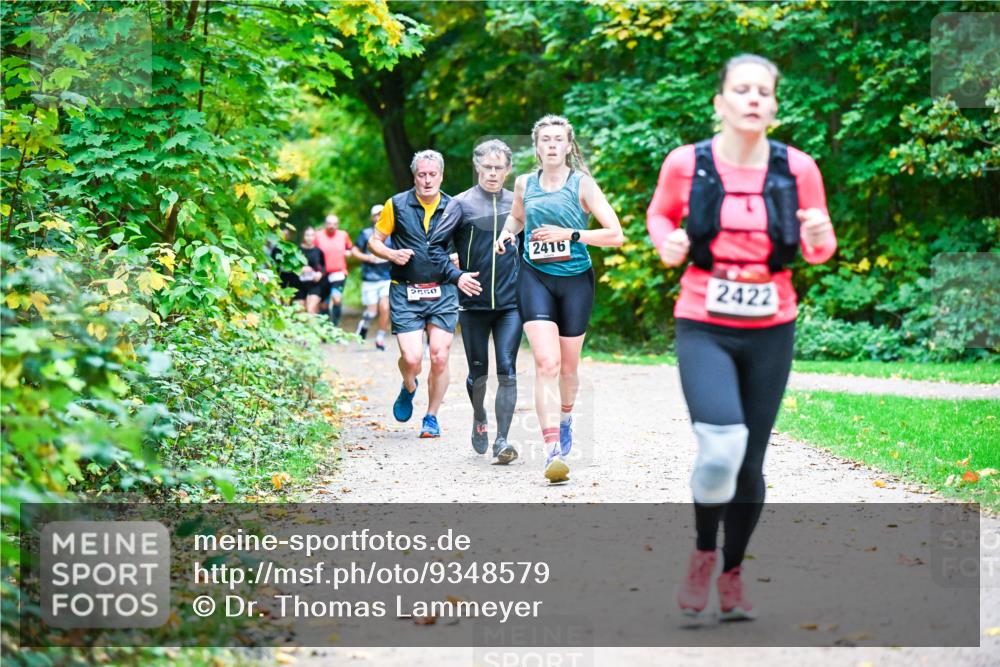 12.10.2025 - Bramfelder Halbmarathon 2025 Dr. Thomas Lammeyer http://msf.ph/oto/9348579 12.10.2025 10:27:50 Laufen 2650, 2416, 2422 meine-sportfotos.de
