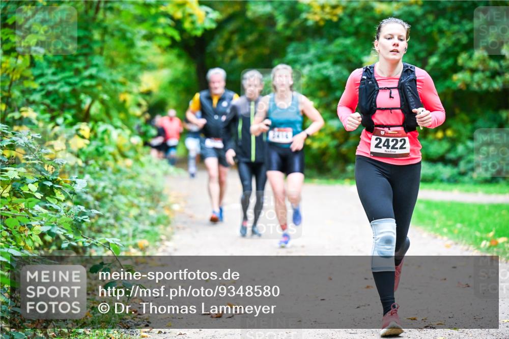 12.10.2025 - Bramfelder Halbmarathon 2025 Dr. Thomas Lammeyer http://msf.ph/oto/9348580 12.10.2025 10:27:51 Laufen 2422 meine-sportfotos.de