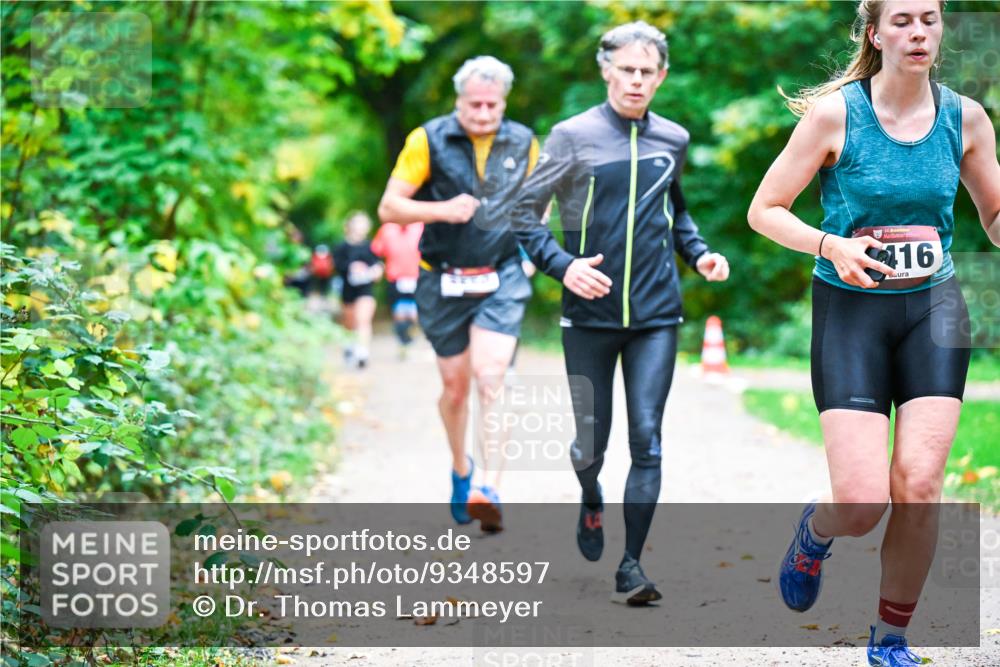 12.10.2025 - Bramfelder Halbmarathon 2025 Dr. Thomas Lammeyer http://msf.ph/oto/9348597 12.10.2025 10:27:53 Laufen 16 meine-sportfotos.de