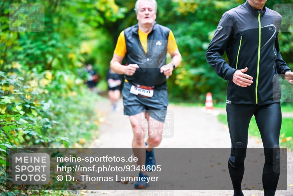 12.10.2025 - Bramfelder Halbmarathon 2025 Dr. Thomas Lammeyer http://msf.ph/oto/9348605 12.10.2025 10:27:54 Laufen 3260 meine-sportfotos.de