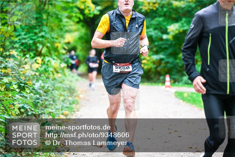 12.10.2025 - Bramfelder Halbmarathon 2025 Dr. Thomas Lammeyer http://msf.ph/oto/9348606 12.10.2025 10:27:55 Laufen 2550, 31 meine-sportfotos.de