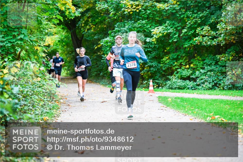12.10.2025 - Bramfelder Halbmarathon 2025 Dr. Thomas Lammeyer http://msf.ph/oto/9348612 12.10.2025 10:27:57 Laufen 2785, 232, 2378 meine-sportfotos.de