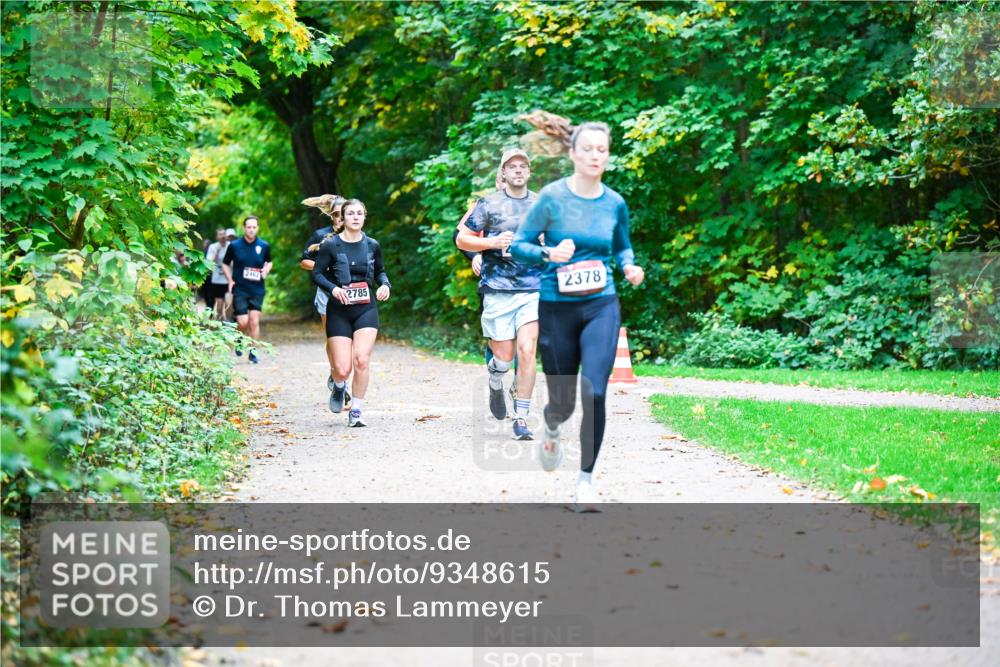 12.10.2025 - Bramfelder Halbmarathon 2025 Dr. Thomas Lammeyer http://msf.ph/oto/9348615 12.10.2025 10:27:58 Laufen 2462, 2785, 2378 meine-sportfotos.de