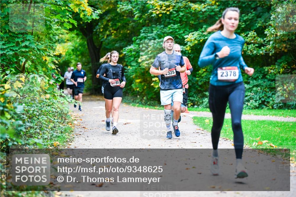 12.10.2025 - Bramfelder Halbmarathon 2025 Dr. Thomas Lammeyer http://msf.ph/oto/9348625 12.10.2025 10:27:59 Laufen 85, 325, 2378 meine-sportfotos.de
