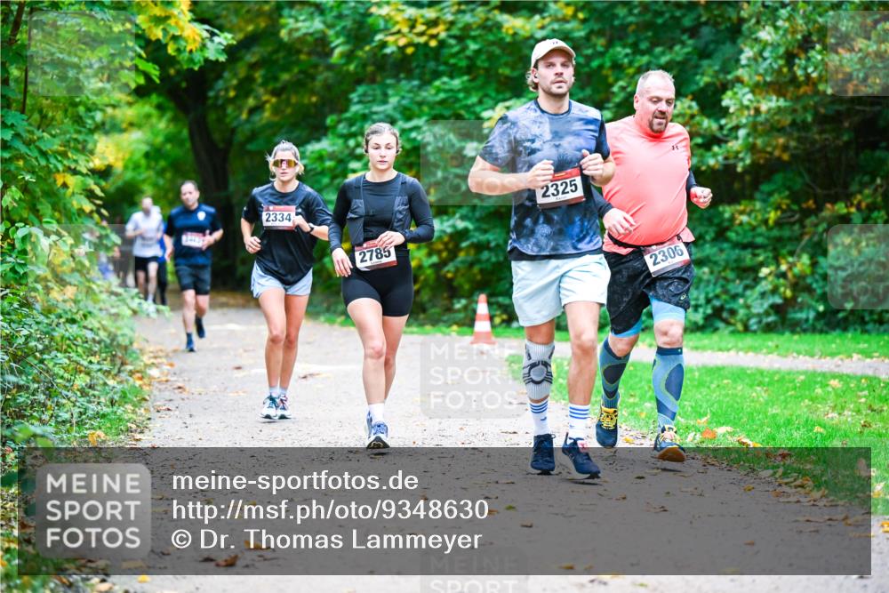 12.10.2025 - Bramfelder Halbmarathon 2025 Dr. Thomas Lammeyer http://msf.ph/oto/9348630 12.10.2025 10:28:01 Laufen 2334, 2785, 2325, 2306 meine-sportfotos.de