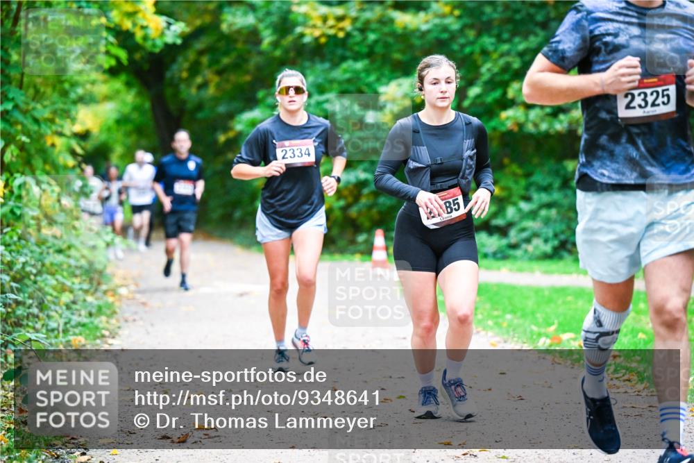 12.10.2025 - Bramfelder Halbmarathon 2025 Dr. Thomas Lammeyer http://msf.ph/oto/9348641 12.10.2025 10:28:02 Laufen 2334, 5, 85, 2325 meine-sportfotos.de