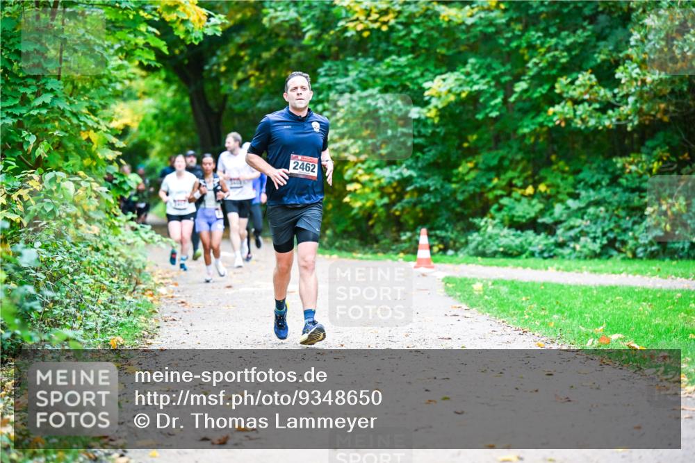 12.10.2025 - Bramfelder Halbmarathon 2025 Dr. Thomas Lammeyer http://msf.ph/oto/9348650 12.10.2025 10:28:06 Laufen 2462 meine-sportfotos.de