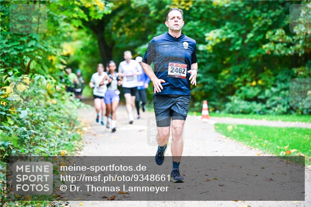 12.10.2025 - Bramfelder Halbmarathon 2025 Dr. Thomas Lammeyer http://msf.ph/oto/9348661 12.10.2025 10:28:07 Laufen 2462 meine-sportfotos.de