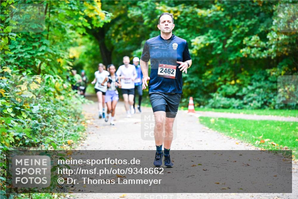 12.10.2025 - Bramfelder Halbmarathon 2025 Dr. Thomas Lammeyer http://msf.ph/oto/9348662 12.10.2025 10:28:07 Laufen 2462 meine-sportfotos.de