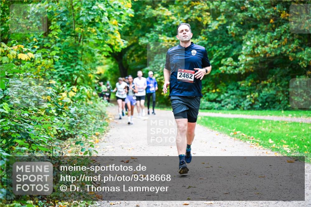 12.10.2025 - Bramfelder Halbmarathon 2025 Dr. Thomas Lammeyer http://msf.ph/oto/9348668 12.10.2025 10:28:08 Laufen 2462 meine-sportfotos.de