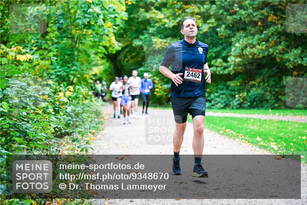 12.10.2025 - Bramfelder Halbmarathon 2025 Dr. Thomas Lammeyer http://msf.ph/oto/9348670 12.10.2025 10:28:08 Laufen 2462 meine-sportfotos.de
