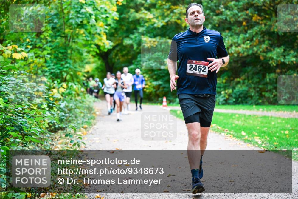 12.10.2025 - Bramfelder Halbmarathon 2025 Dr. Thomas Lammeyer http://msf.ph/oto/9348673 12.10.2025 10:28:09 Laufen 2462 meine-sportfotos.de