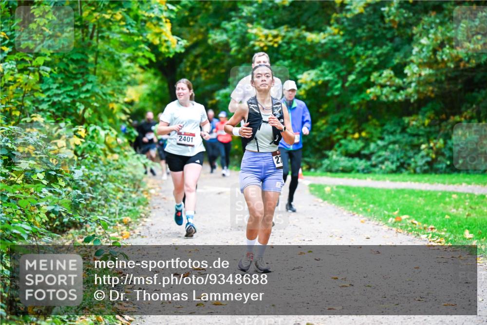 12.10.2025 - Bramfelder Halbmarathon 2025 Dr. Thomas Lammeyer http://msf.ph/oto/9348688 12.10.2025 10:28:12 Laufen 2401 meine-sportfotos.de
