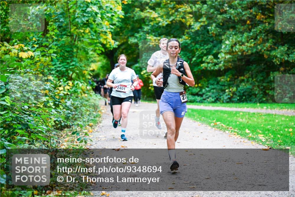 12.10.2025 - Bramfelder Halbmarathon 2025 Dr. Thomas Lammeyer http://msf.ph/oto/9348694 12.10.2025 10:28:13 Laufen 2401, 27 meine-sportfotos.de