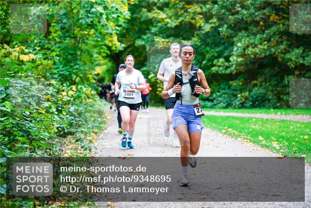 12.10.2025 - Bramfelder Halbmarathon 2025 Dr. Thomas Lammeyer http://msf.ph/oto/9348695 12.10.2025 10:28:13 Laufen 2401, 27 meine-sportfotos.de