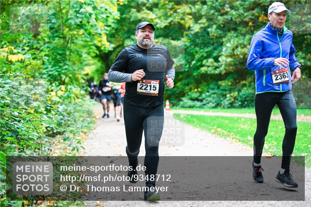 12.10.2025 - Bramfelder Halbmarathon 2025 Dr. Thomas Lammeyer http://msf.ph/oto/9348712 12.10.2025 10:28:16 Laufen 11, 2215, 2363 meine-sportfotos.de