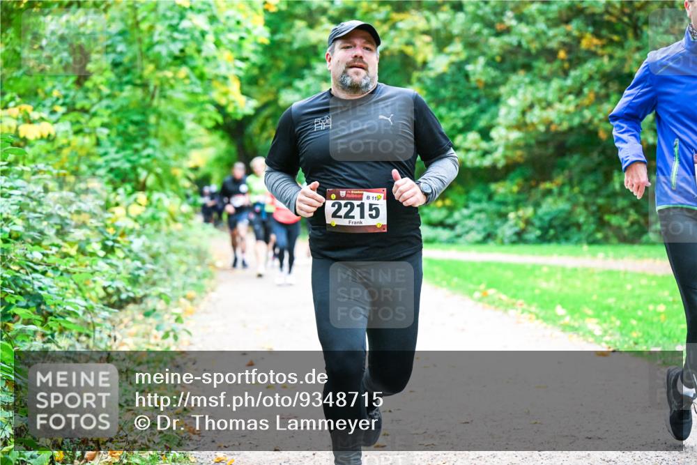 12.10.2025 - Bramfelder Halbmarathon 2025 Dr. Thomas Lammeyer http://msf.ph/oto/9348715 12.10.2025 10:28:17 Laufen 119, 2215 meine-sportfotos.de