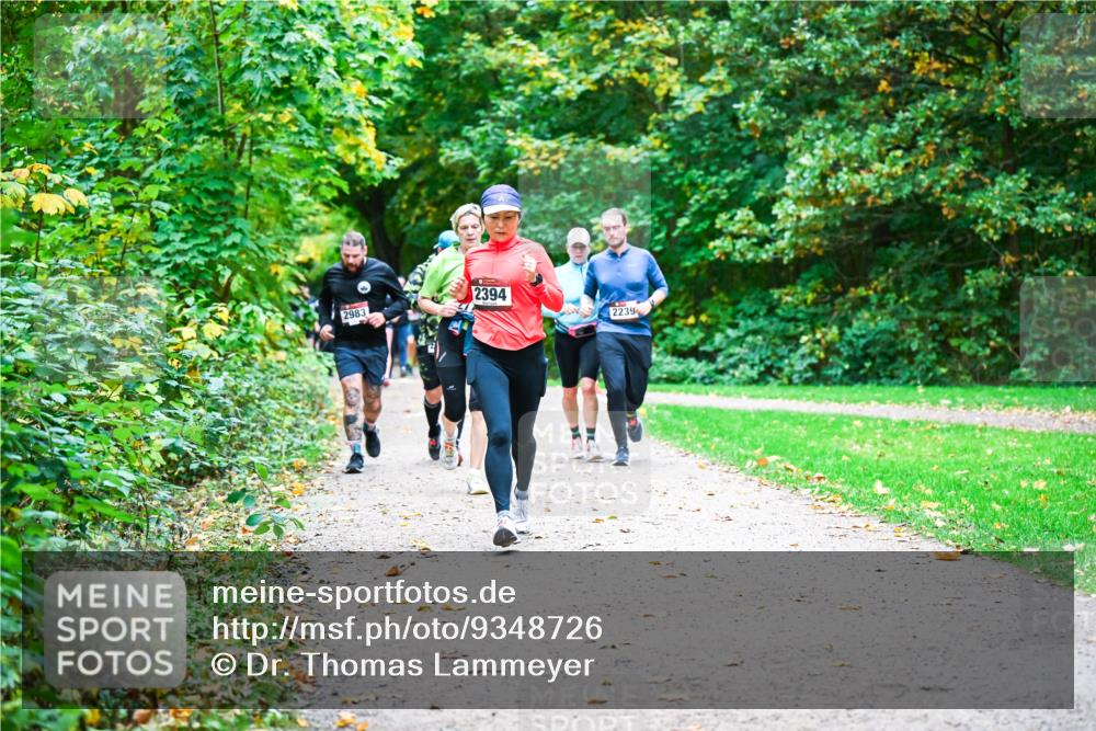 12.10.2025 - Bramfelder Halbmarathon 2025 Dr. Thomas Lammeyer http://msf.ph/oto/9348726 12.10.2025 10:28:19 Laufen 2983, 2394, 2239 meine-sportfotos.de
