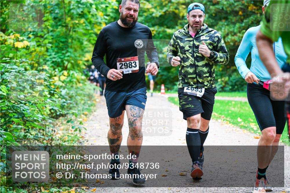 12.10.2025 - Bramfelder Halbmarathon 2025 Dr. Thomas Lammeyer http://msf.ph/oto/9348736 12.10.2025 10:28:23 Laufen 2983, 92, 2093, 93 meine-sportfotos.de