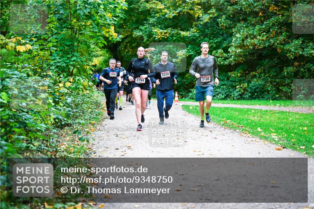 12.10.2025 - Bramfelder Halbmarathon 2025 Dr. Thomas Lammeyer http://msf.ph/oto/9348750 12.10.2025 10:28:28 Laufen 2996, 2220, 2744, 2185 meine-sportfotos.de