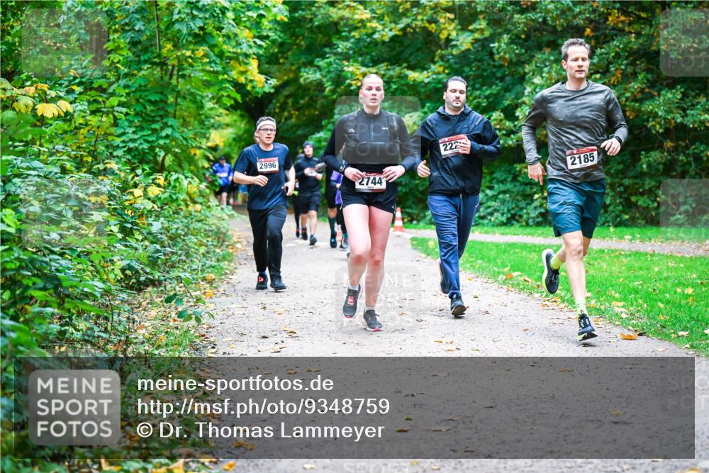 12.10.2025 - Bramfelder Halbmarathon 2025 Dr. Thomas Lammeyer http://msf.ph/oto/9348759 12.10.2025 10:28:29 Laufen 2996, 222, 2744, 2185 meine-sportfotos.de