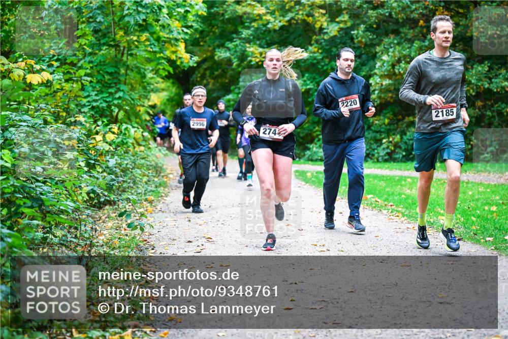 12.10.2025 - Bramfelder Halbmarathon 2025 Dr. Thomas Lammeyer http://msf.ph/oto/9348761 12.10.2025 10:28:29 Laufen 2996, 274, 2220, 2185 meine-sportfotos.de