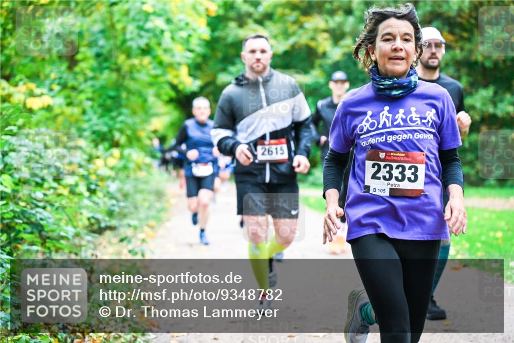 12.10.2025 - Bramfelder Halbmarathon 2025 Dr. Thomas Lammeyer http://msf.ph/oto/9348782 12.10.2025 10:28:34 Laufen 2615, 34, 2333, 105 meine-sportfotos.de