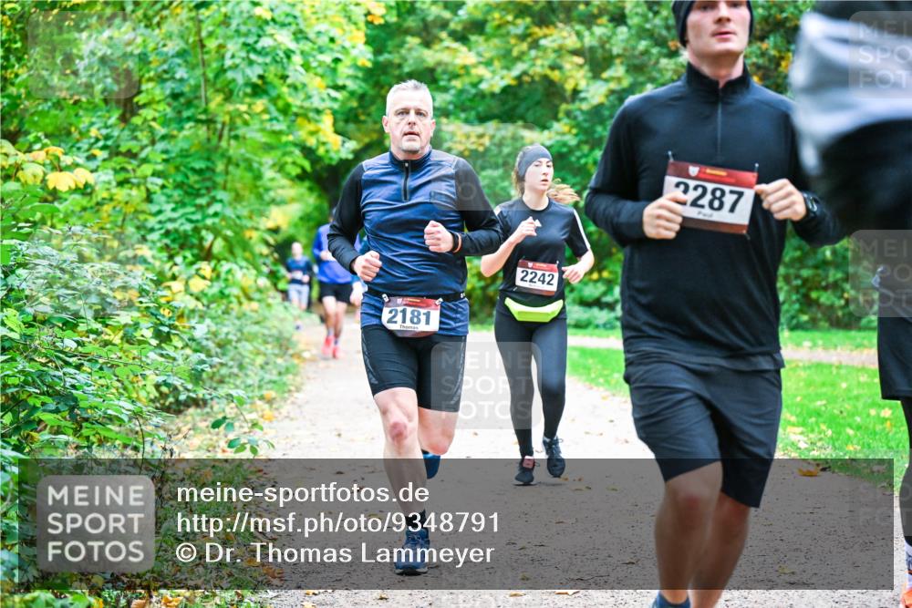12.10.2025 - Bramfelder Halbmarathon 2025 Dr. Thomas Lammeyer http://msf.ph/oto/9348791 12.10.2025 10:28:36 Laufen 2181, 2242, 2287 meine-sportfotos.de