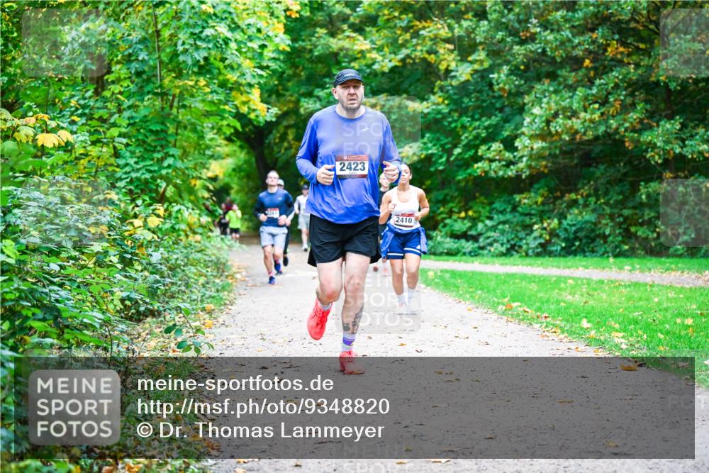 12.10.2025 - Bramfelder Halbmarathon 2025 Dr. Thomas Lammeyer http://msf.ph/oto/9348820 12.10.2025 10:28:41 Laufen 2423, 2410 meine-sportfotos.de