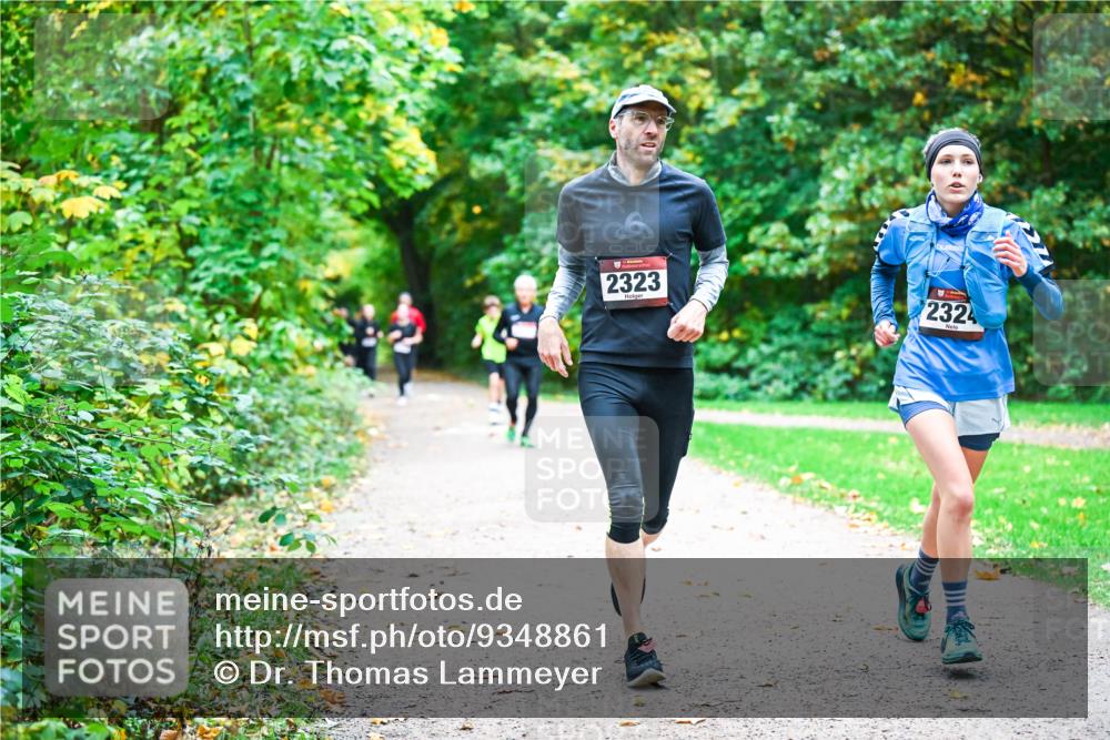 12.10.2025 - Bramfelder Halbmarathon 2025 Dr. Thomas Lammeyer http://msf.ph/oto/9348861 12.10.2025 10:28:47 Laufen 10, 8, 2323, 2324 meine-sportfotos.de