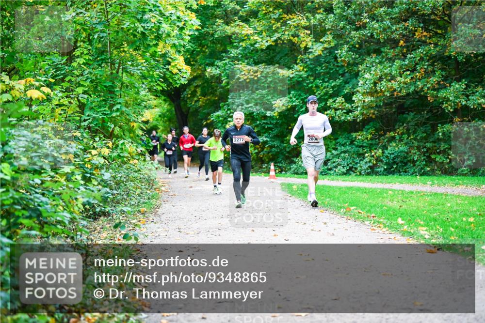 12.10.2025 - Bramfelder Halbmarathon 2025 Dr. Thomas Lammeyer http://msf.ph/oto/9348865 12.10.2025 10:28:49 Laufen 2277, 2600 meine-sportfotos.de
