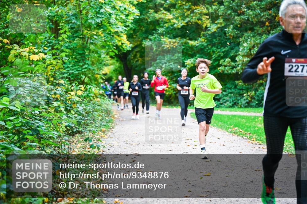 12.10.2025 - Bramfelder Halbmarathon 2025 Dr. Thomas Lammeyer http://msf.ph/oto/9348876 12.10.2025 10:28:53 Laufen 2340, 2277 meine-sportfotos.de
