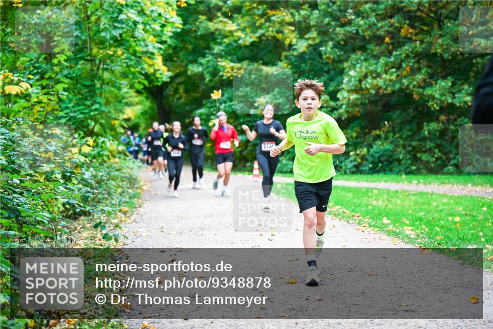 12.10.2025 - Bramfelder Halbmarathon 2025 Dr. Thomas Lammeyer http://msf.ph/oto/9348878 12.10.2025 10:28:54 Laufen 234 meine-sportfotos.de