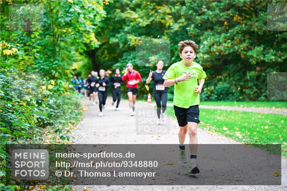 12.10.2025 - Bramfelder Halbmarathon 2025 Dr. Thomas Lammeyer http://msf.ph/oto/9348880 12.10.2025 10:28:54 Laufen 2340 meine-sportfotos.de
