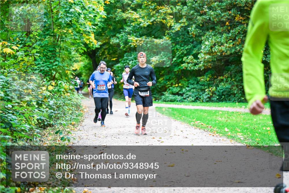 12.10.2025 - Bramfelder Halbmarathon 2025 Dr. Thomas Lammeyer http://msf.ph/oto/9348945 12.10.2025 10:29:04 Laufen 2232 meine-sportfotos.de