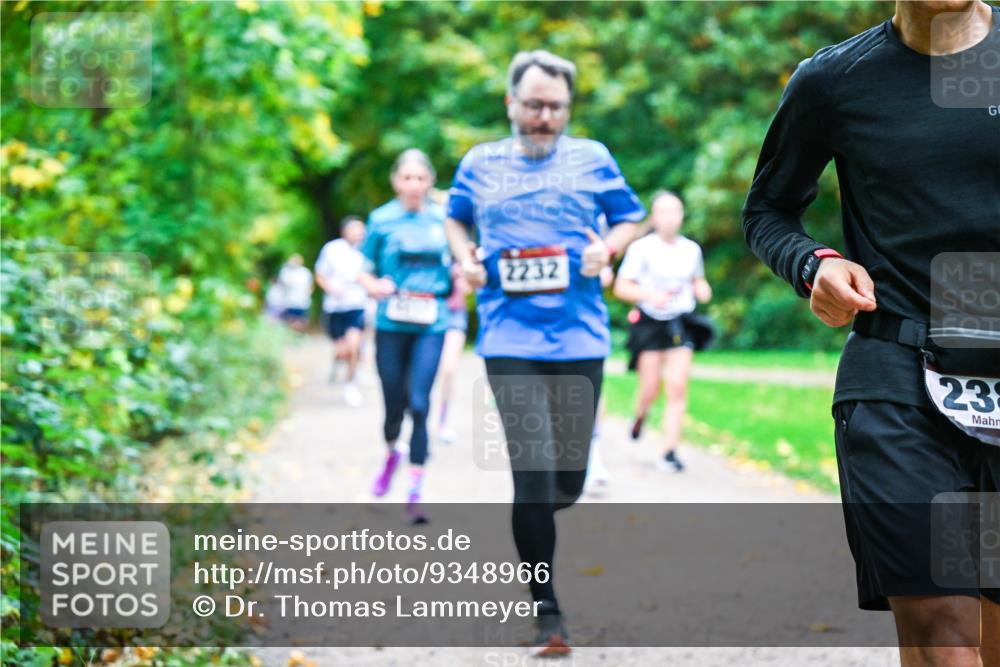 12.10.2025 - Bramfelder Halbmarathon 2025 Dr. Thomas Lammeyer http://msf.ph/oto/9348966 12.10.2025 10:29:07 Laufen 2232, 23 meine-sportfotos.de