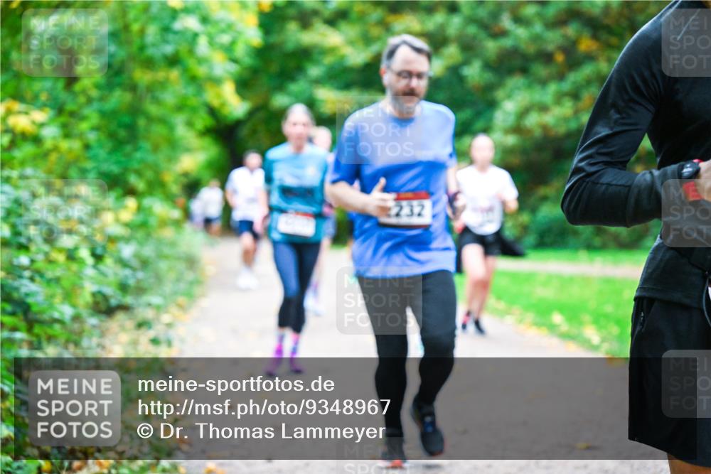 12.10.2025 - Bramfelder Halbmarathon 2025 Dr. Thomas Lammeyer http://msf.ph/oto/9348967 12.10.2025 10:29:07 Laufen 232 meine-sportfotos.de