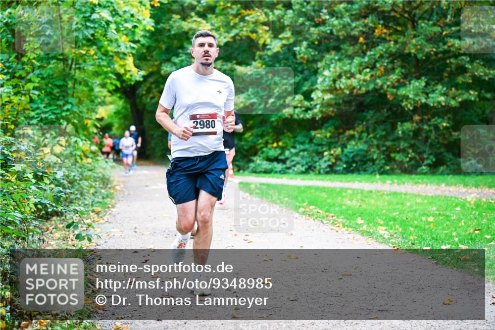 12.10.2025 - Bramfelder Halbmarathon 2025 Dr. Thomas Lammeyer http://msf.ph/oto/9348985 12.10.2025 10:29:11 Laufen 2980 meine-sportfotos.de