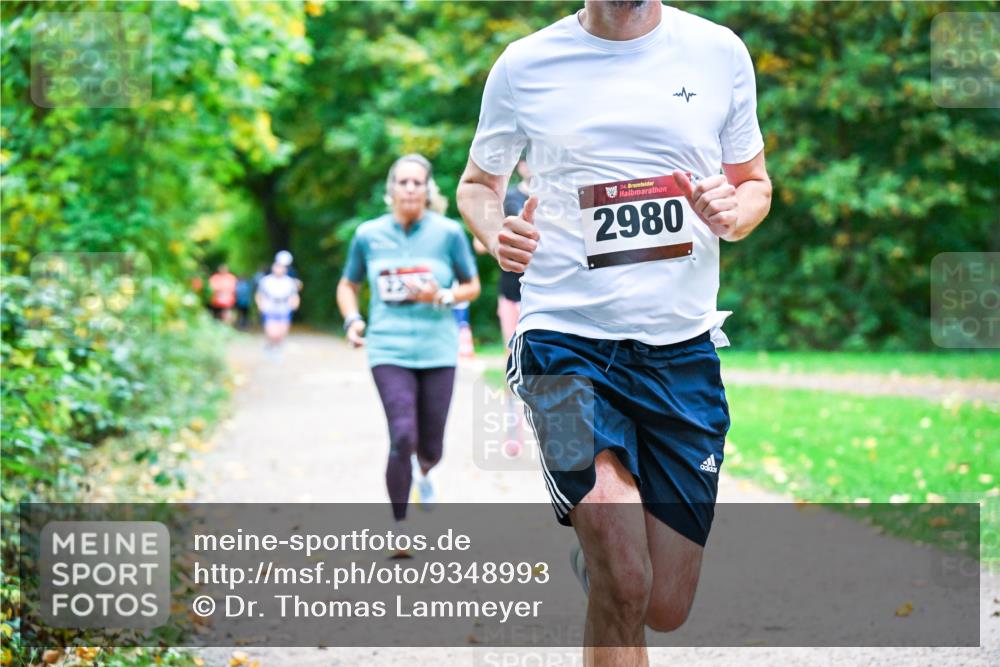 12.10.2025 - Bramfelder Halbmarathon 2025 Dr. Thomas Lammeyer http://msf.ph/oto/9348993 12.10.2025 10:29:13 Laufen 34, 2980 meine-sportfotos.de