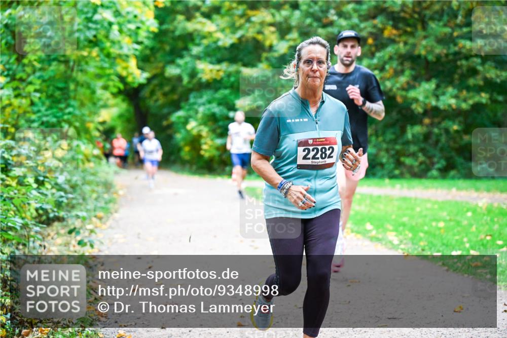 12.10.2025 - Bramfelder Halbmarathon 2025 Dr. Thomas Lammeyer http://msf.ph/oto/9348998 12.10.2025 10:29:14 Laufen 2282 meine-sportfotos.de