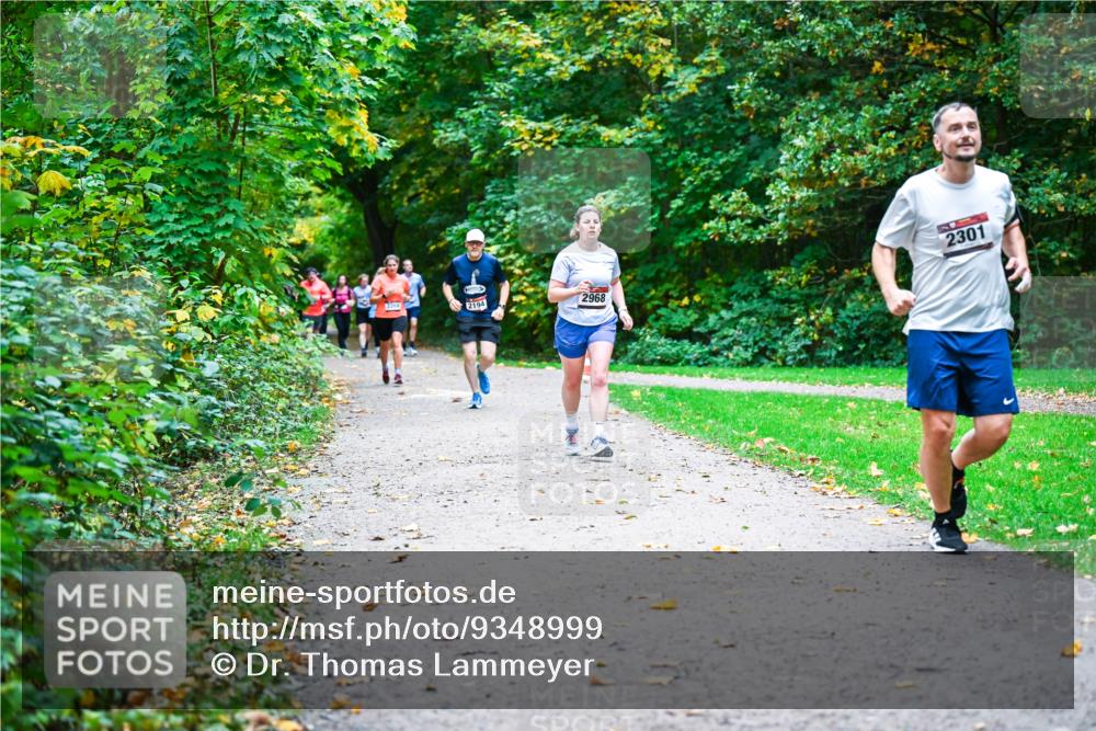 12.10.2025 - Bramfelder Halbmarathon 2025 Dr. Thomas Lammeyer http://msf.ph/oto/9348999 12.10.2025 10:29:18 Laufen 2269, 2194, 2968, 14, 2301 meine-sportfotos.de