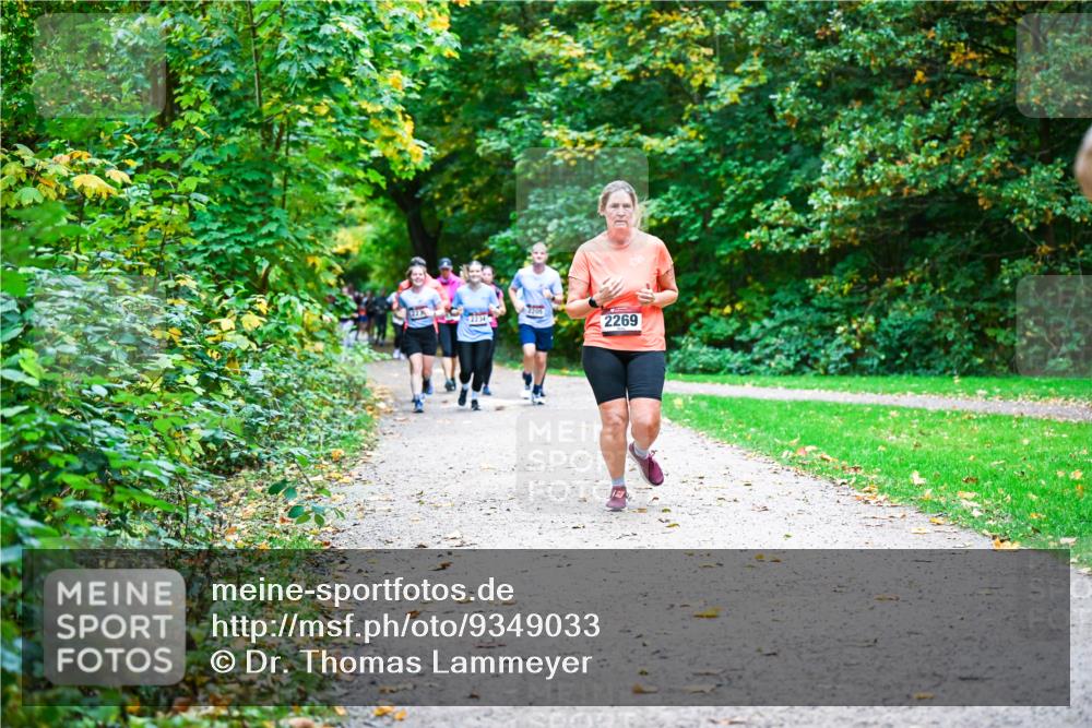 12.10.2025 - Bramfelder Halbmarathon 2025 Dr. Thomas Lammeyer http://msf.ph/oto/9349033 12.10.2025 10:29:24 Laufen 2205, 2269 meine-sportfotos.de