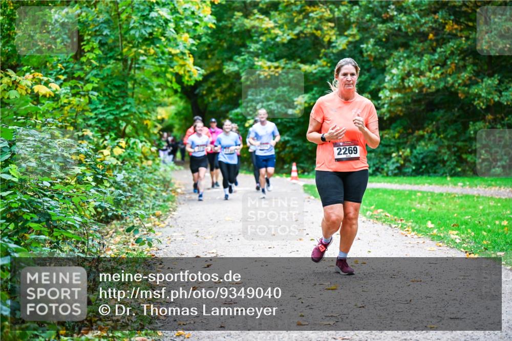 12.10.2025 - Bramfelder Halbmarathon 2025 Dr. Thomas Lammeyer http://msf.ph/oto/9349040 12.10.2025 10:29:25 Laufen 2269 meine-sportfotos.de