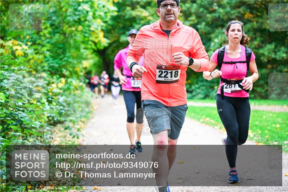 12.10.2025 - Bramfelder Halbmarathon 2025 Dr. Thomas Lammeyer http://msf.ph/oto/9349076 12.10.2025 10:29:32 Laufen 235, 2218, 287 meine-sportfotos.de