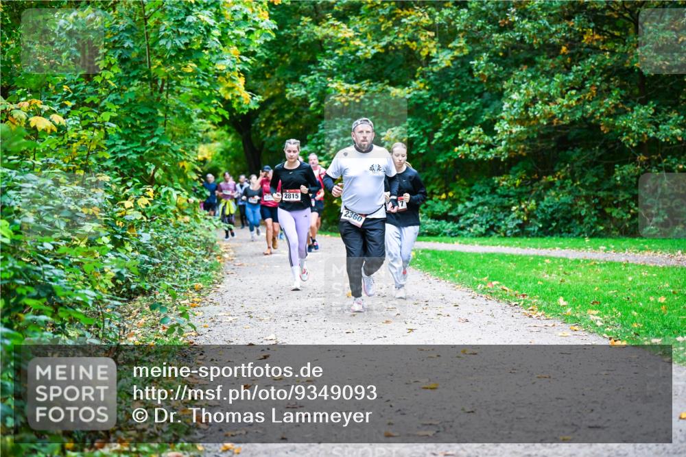 12.10.2025 - Bramfelder Halbmarathon 2025 Dr. Thomas Lammeyer http://msf.ph/oto/9349093 12.10.2025 10:29:37 Laufen 2815, 2360 meine-sportfotos.de